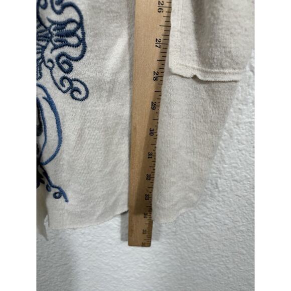 Johnny Was Cardigan Sweater Size Large Ivory Embroidered Floral Rayon Blend - Picture 2 of 11